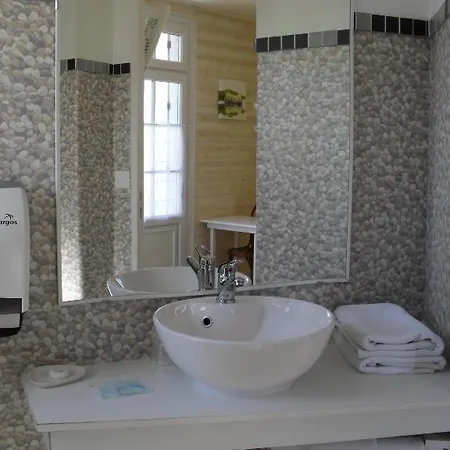 ドゥ アトランティック 2* ラ・トランシュ・シュル・メール